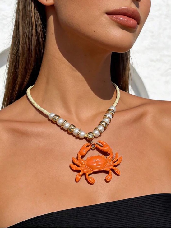 Zara Jewelry - Orange crab pendant necklace R649